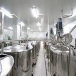 Best Vacuum Jacket Emulsifying Cream Mixer Cosmetics Homogenizer Vacuum Emulsifying Mixer Company - GUANYU factory